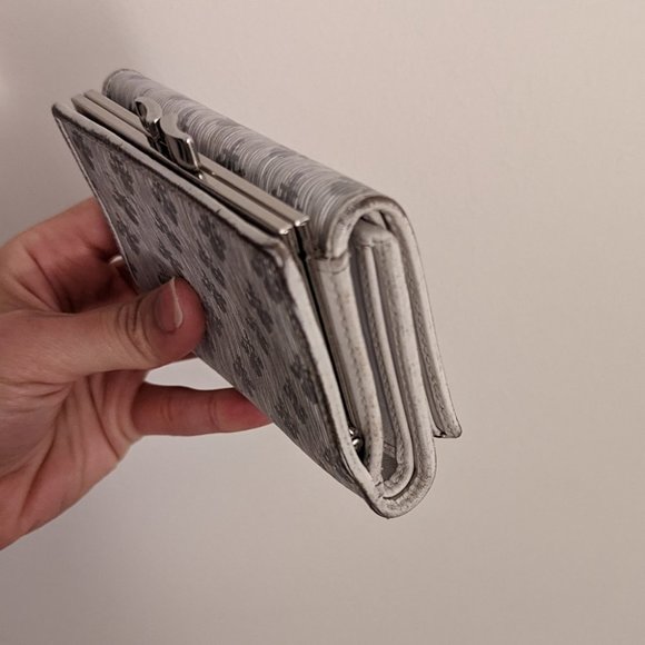 Authentic Patrick Cox Tri-fold Wallet - Picture 3 of 8